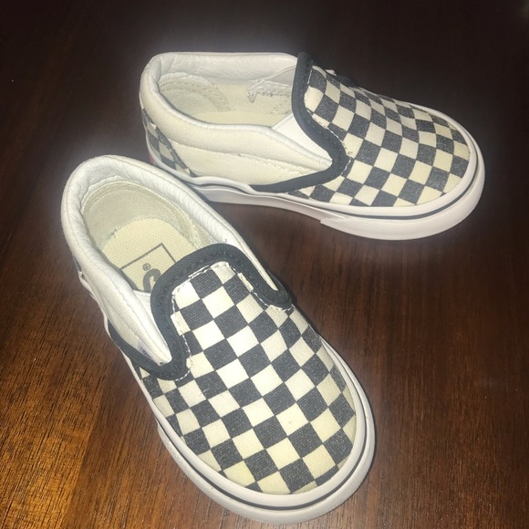 checkered vans size 5